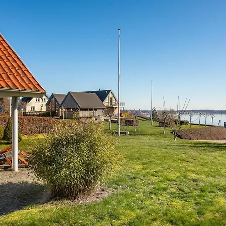 Holiday home 3 Bedroom Beautiful In *