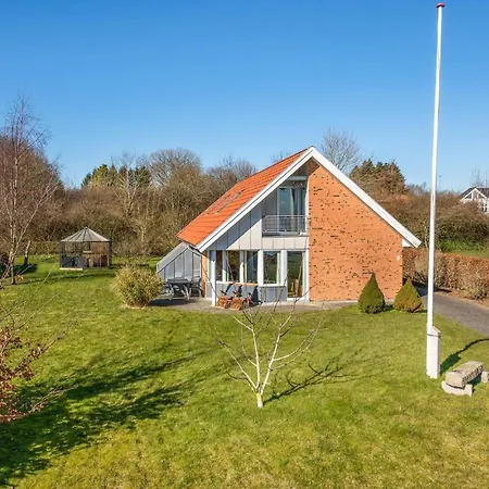 Holiday home 3 Bedroom Beautiful In *